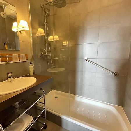 ホテル Hob Du Pre 3*