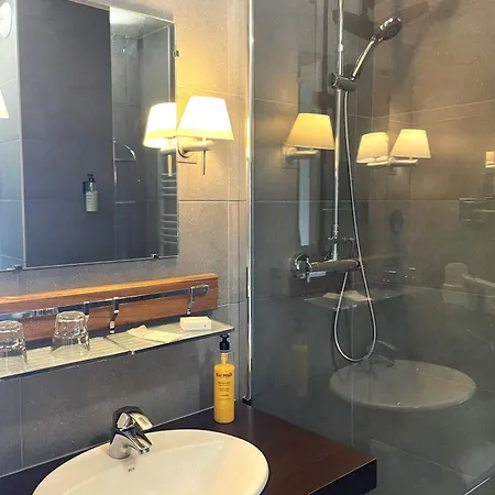 ホテル Hob Du Pre サン・ボネ・ル・フロワ