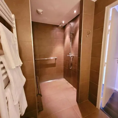 Hotel Hob Du Pré 3*